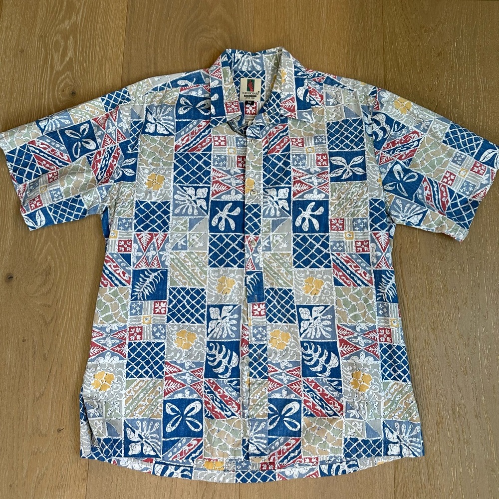 Vintage Hawaiian Tori Richard Button-down shirt size Medium